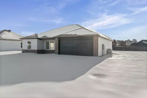 Exterior - 141 Jasmine Ct, Beebe, AR 72012 photo 3 of 3