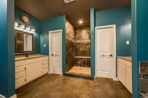 Bath - 211 Copper Ln, Austin, AR 72007 photo 1 of 7