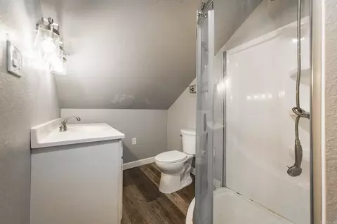 Bath - 211 Copper Ln, Austin, AR 72007 photo 5 of 7