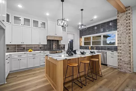 Kitchen - 29 Calvados Ct, Cabot, AR 72023 photo 5 of 6