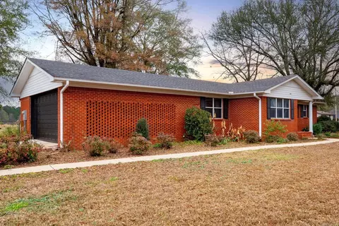 Exterior - 244 Walker Cutoff Rd, Malvern, AR 72104 photo 3 of 6