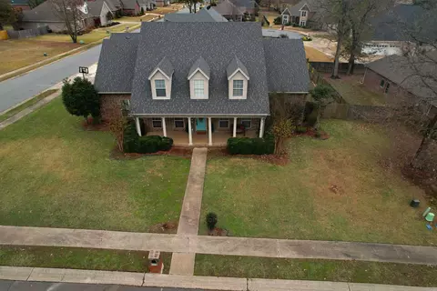 5014 Congressional Dr, Benton, AR 72019
