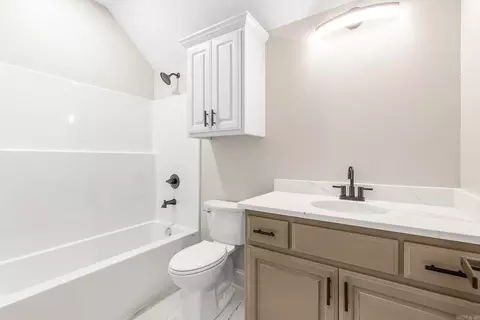 Bath - 3432 Centark Cir, Alexander, AR 72002 photo 6 of 7
