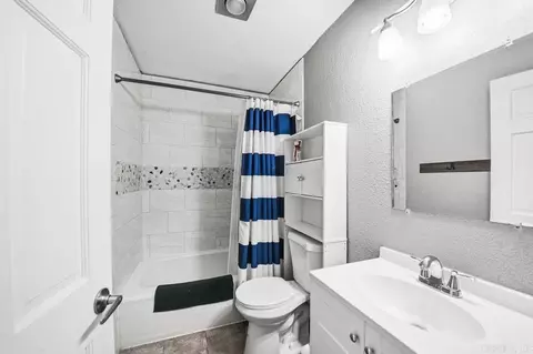 Bath - 805 Eastern Ave, Cabot, AR 72023 photo 4 of 5