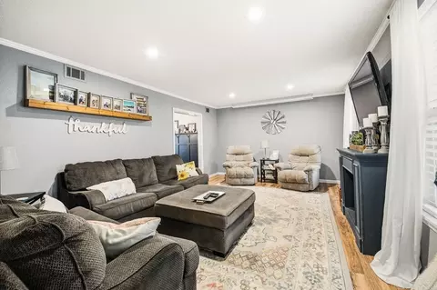 Living - 805 Eastern Ave, Cabot, AR 72023 photo 1 of 4