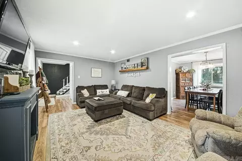 Living - 805 Eastern Ave, Cabot, AR 72023 photo 2 of 4