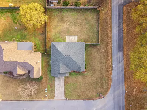 11 Willow Cv, Cabot, AR 72023 photo 4