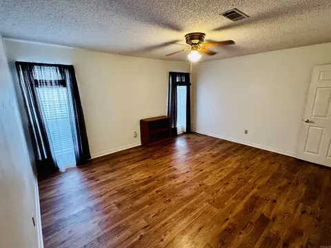 Bedroom - 6 Summerset Pl, Pine Bluff, AR 71603 photo 3 of 3