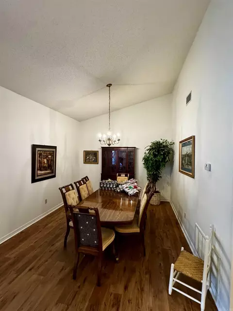 Dining - 6 Summerset Pl, Pine Bluff, AR 71603 photo 1 of 4