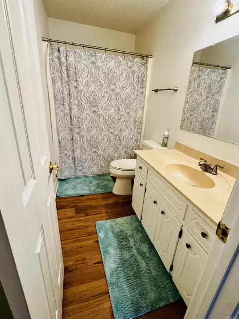 Bath - 6 Summerset Pl, Pine Bluff, AR 71603 photo 2 of 2
