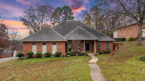 13800 Saint Michael Dr, Little Rock, AR 72211