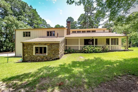 Exterior - 1520 Pine Dr, Ashdown, AR 71822 photo 11 of 13
