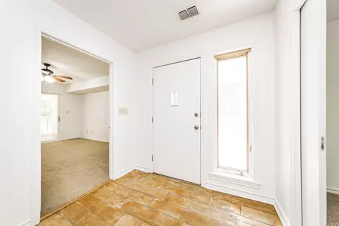 Entry Way - 1520 Pine Dr, Ashdown, AR 71822 photo 1 of 1