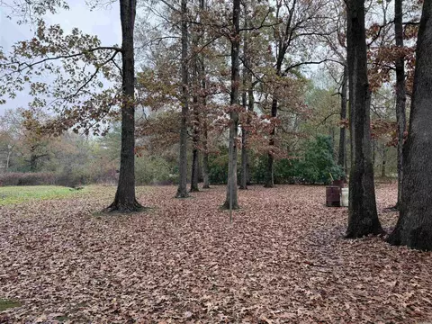 Exterior - 7205 Oxford Dr, Pine Bluff, AR 71602 photo 4 of 7