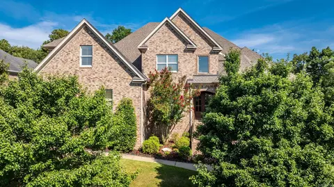 8 Ledge Rock Cv, Little Rock, AR 72211