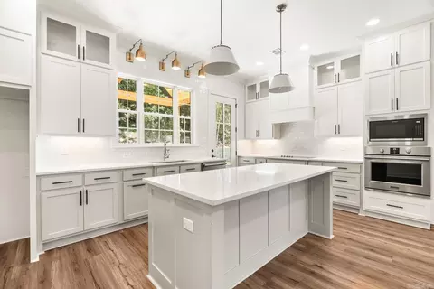 Kitchen - 34 Kirkland, Cabot, AR 72023 photo 1 of 4