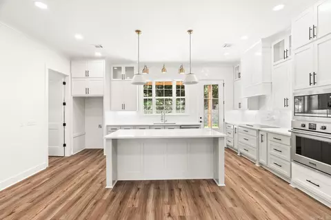 Kitchen - 34 Kirkland, Cabot, AR 72023 photo 2 of 4