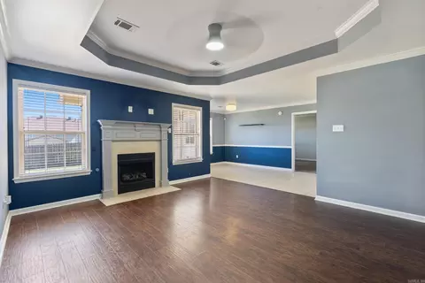 Living - 7 Sunshine Ln, Ward, AR 72176 photo 3 of 7