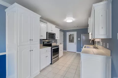 Kitchen - 7 Sunshine Ln, Ward, AR 72176 photo 1 of 5