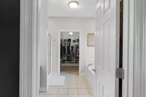 Entry Way - 12 Auston Ct, Cabot, AR 72023 photo 4 of 6