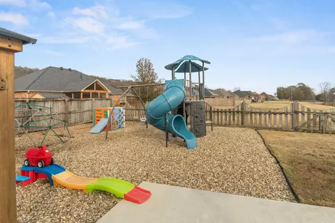 Exterior - 12 Auston Ct, Cabot, AR 72023 photo 6 of 11