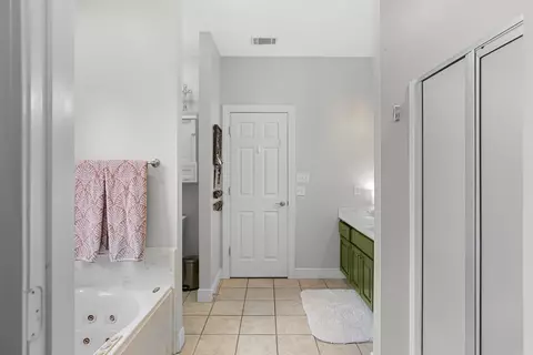 Entry Way - 12 Auston Ct, Cabot, AR 72023 photo 5 of 6