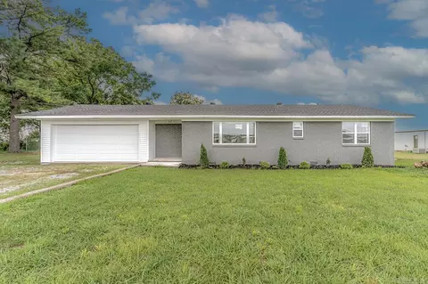 5920 SW Dr, Jonesboro, AR 72404