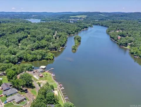 179 Marina Pt #A, Hot Springs, AR 71913