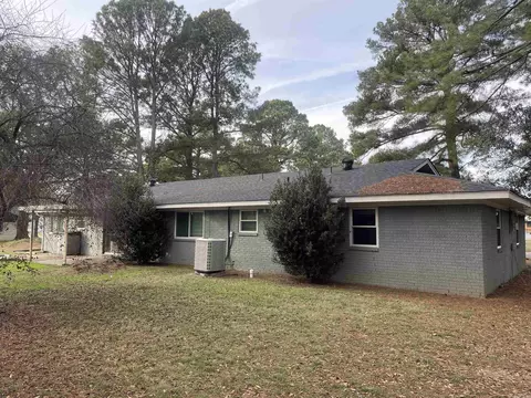 Exterior - 7 Riviera, Conway, AR 72034 photo 5 of 6