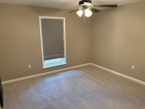 Bedroom - 7 Riviera, Conway, AR 72034 photo 2 of 7