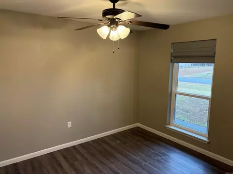 Bedroom - 7 Riviera, Conway, AR 72034 photo 1 of 7