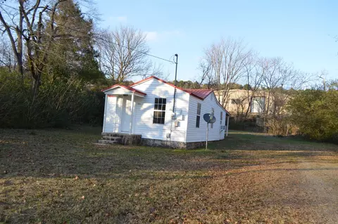 1104 W Searcy St, Heber Springs, AR 72543