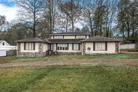 2403 Forrest Park Dr, Arkadelphia, AR 71923