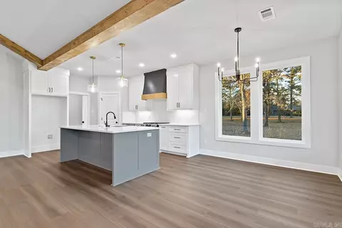 Kitchen - 5012 Skilling Cv, Benton, AR 72019 photo 1 of 3