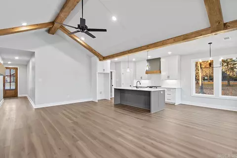Entry Way - 5012 Skilling Cv, Benton, AR 72019 photo 2 of 3