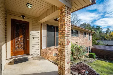 687 Terry St, Hot Springs, AR 71913