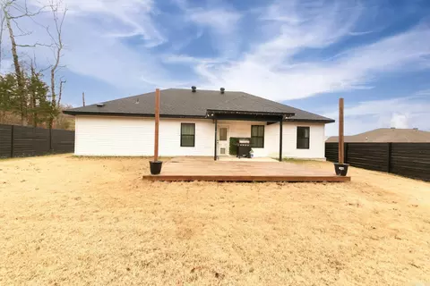 Exterior - 135 Corbin Cir, Cabot, AR 72023 photo 7 of 8