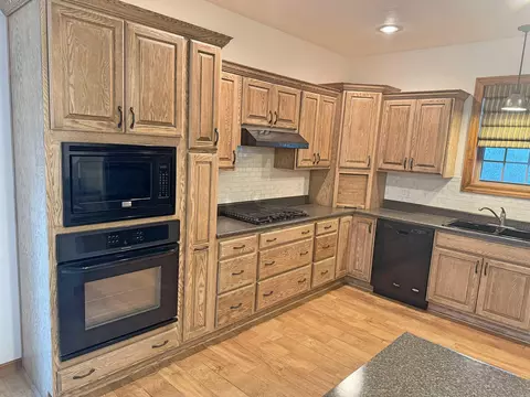 8465 Herpel Rd, Mountain View, AR 72560 photo 5