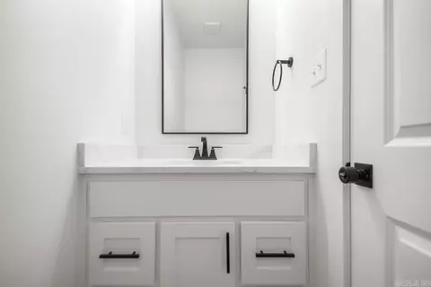 Bath - 103 Dylan, Benton, AR 72015 photo 5 of 7