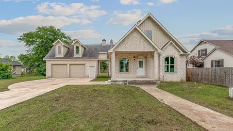 615 W Main St, Trumann, AR 72472