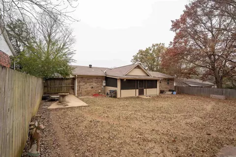 Exterior - 212 Aztec Dr, Searcy, AR 72143 photo 9 of 10