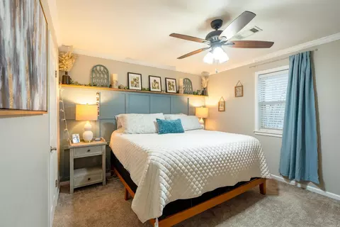 Bedroom - 212 Aztec Dr, Searcy, AR 72143 photo 2 of 7