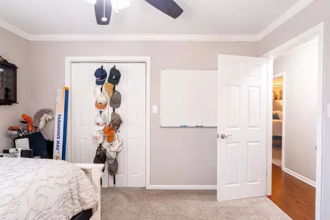 Bedroom - 212 Aztec Dr, Searcy, AR 72143 photo 5 of 7