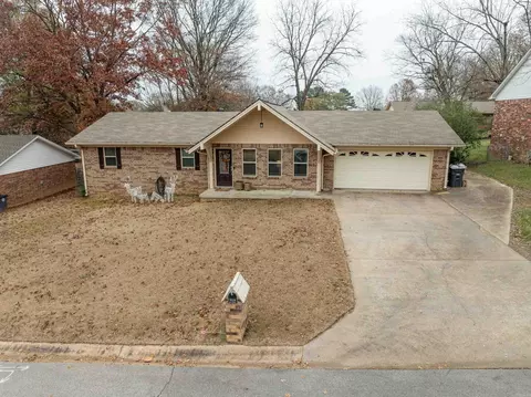 Exterior - 212 Aztec Dr, Searcy, AR 72143 photo 10 of 10