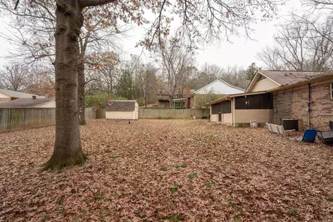 Exterior - 212 Aztec Dr, Searcy, AR 72143 photo 6 of 10