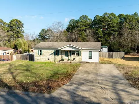 1417 Meadowbrook Dr, Heber Springs, AR 72543