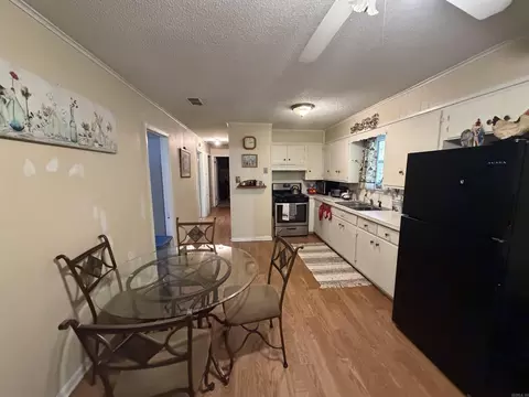 2315 Oakwood Rd, Pine Bluff, AR 71603 photo 3
