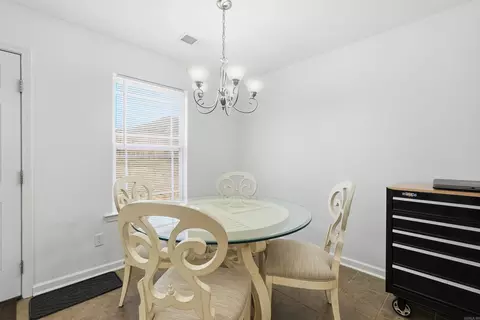 Dining - 302 Derek Ct, Alexander, AR 72002 photo 2 of 2