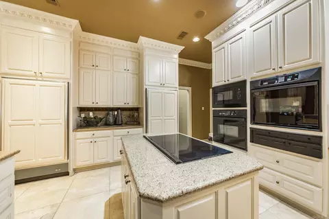 Kitchen - 39 Greystone Blvd, Cabot, AR 72023 photo 4 of 5