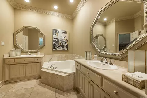 Bath - 39 Greystone Blvd, Cabot, AR 72023 photo 4 of 8